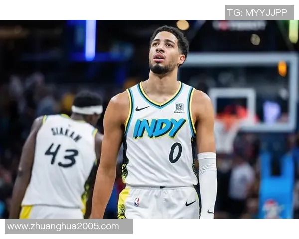 哈利伯顿精准助攻托平底角三分如箭穿心助球队逆转取胜 哈利伯顿精准助攻托平底角三分如箭穿心助球队逆转取胜