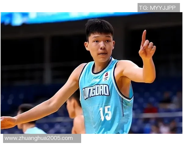 佩杜拉再送助攻 杨瀚森上篮得手 佩杜拉再送助攻 杨瀚森上篮得手