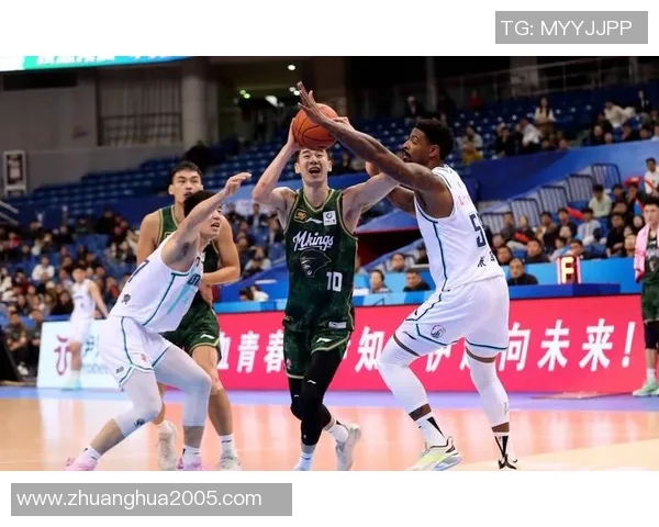 意甲得分王火线驰援CBA，杰伦·汉兹签约南京同曦后能填补后卫线空缺吗？