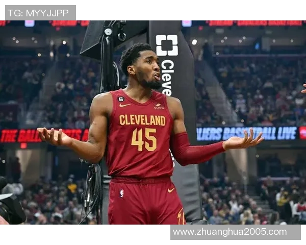 低迷！多诺万·米切尔半场6投仅1中拿到7分 三分3中0